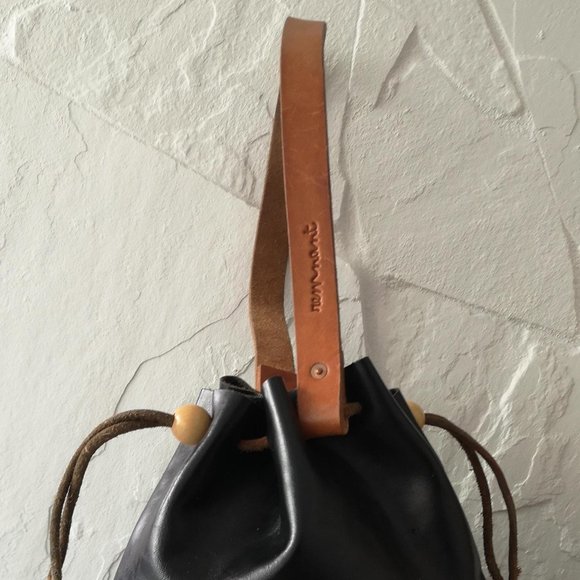 Remnant Made Wayfare Bucket Bag - Picture 3 of 4